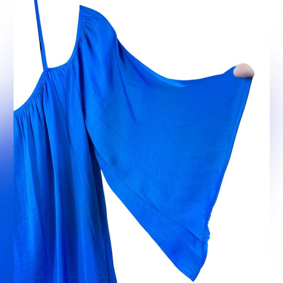 Vince Camuto flowy camisole top, M, royal blue, satiny Summer Resortwear Chic - Picture 6 of 9
